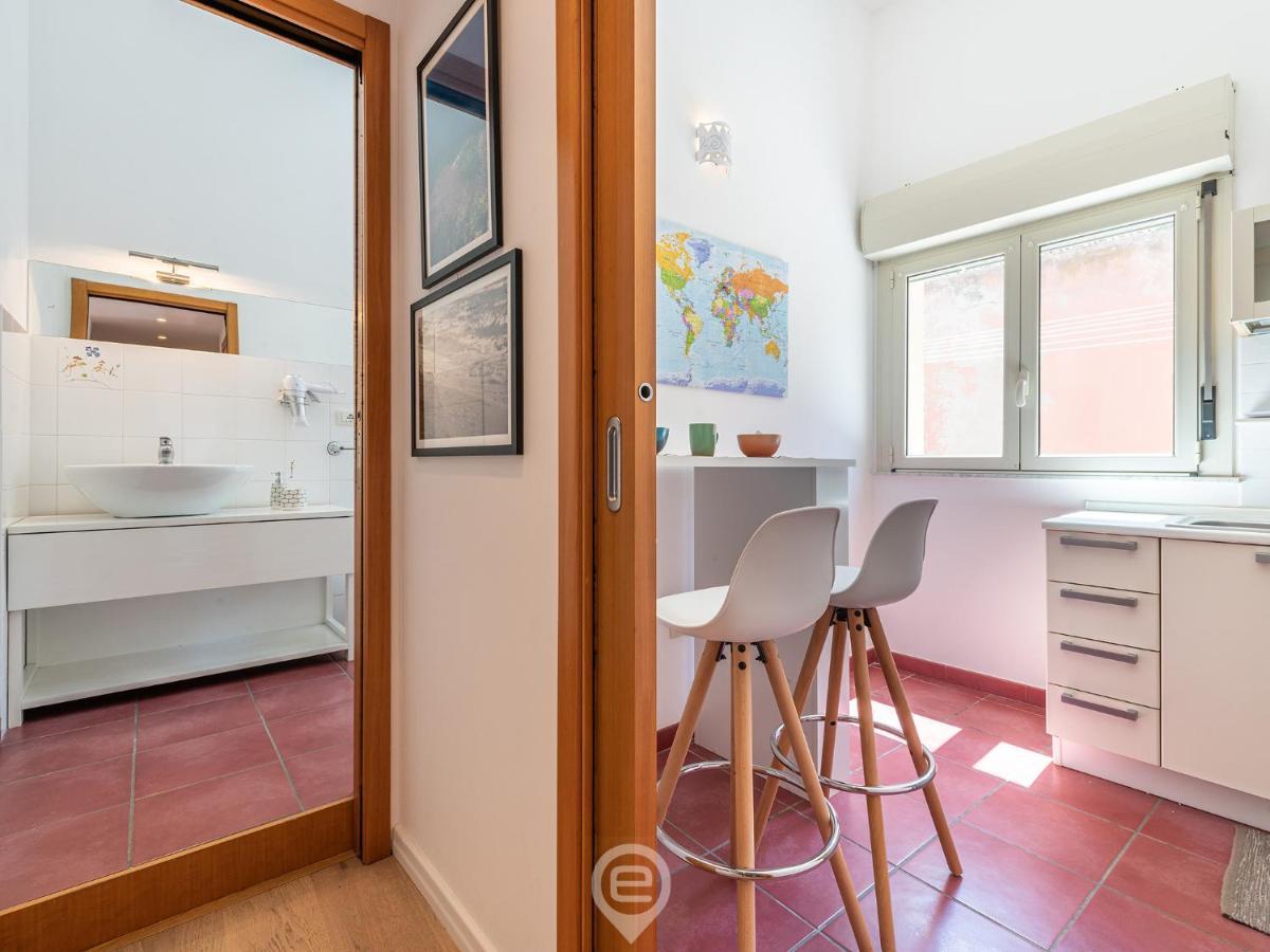 La Finestra Sul Corso Apartment Cagliari Exterior photo