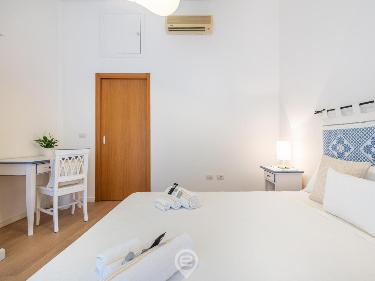 La Finestra Sul Corso Apartment Cagliari Exterior photo