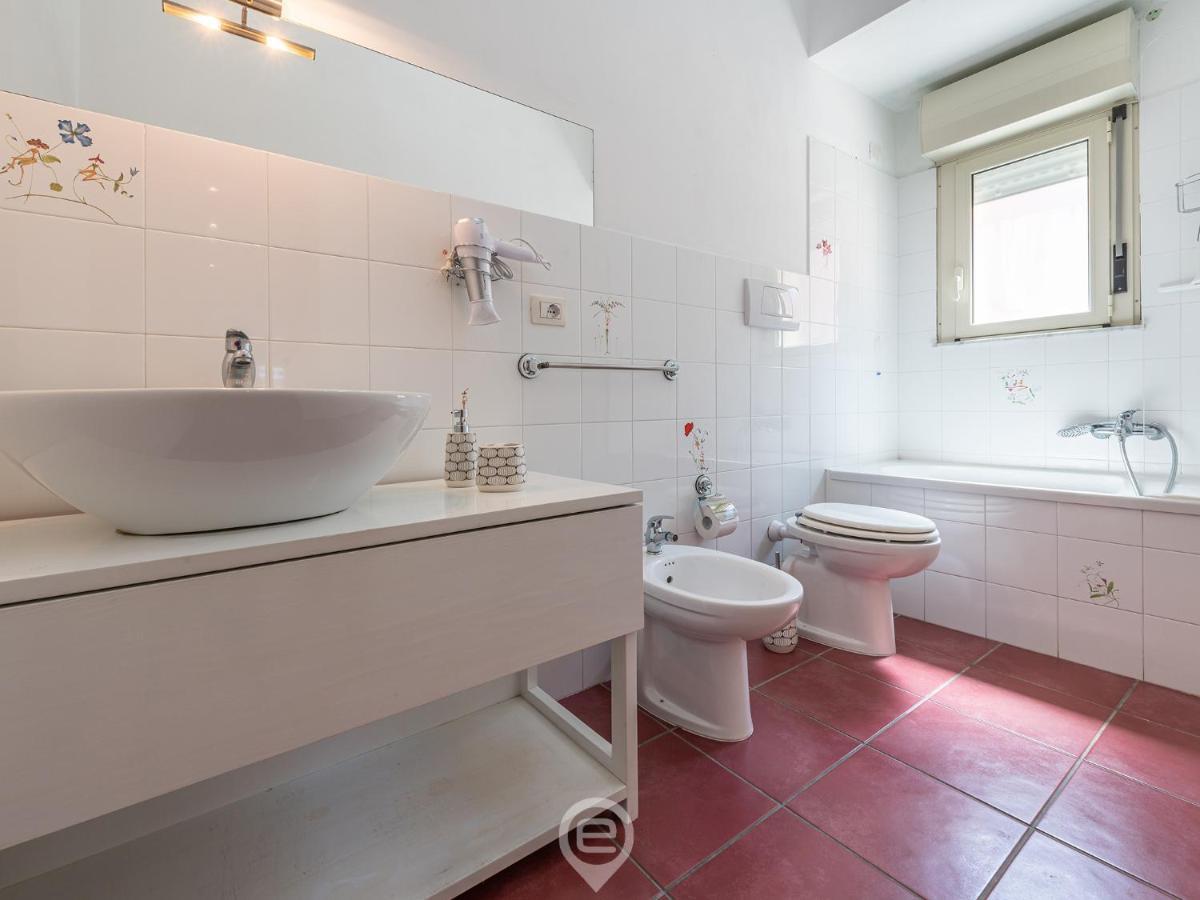 La Finestra Sul Corso Apartment Cagliari Exterior photo