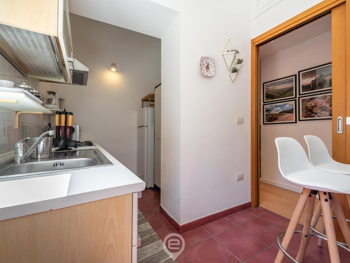 La Finestra Sul Corso Apartment Cagliari Exterior photo