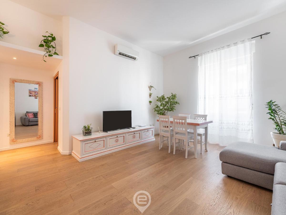 La Finestra Sul Corso Apartment Cagliari Exterior photo